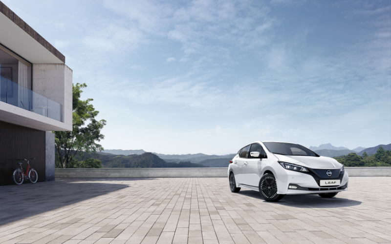 Nissan LEAF Shiro