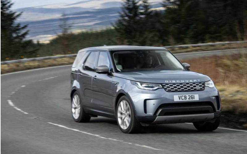 Embrace Effortless Living with the Land Rover Discovery 