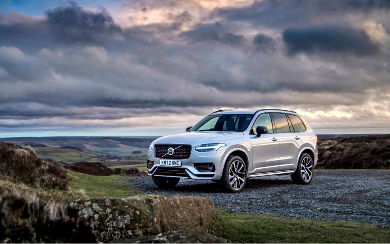 Volvo XC90 Named UK's Best Seven-Seater Car at Auto Trader New Car Awards 2024 