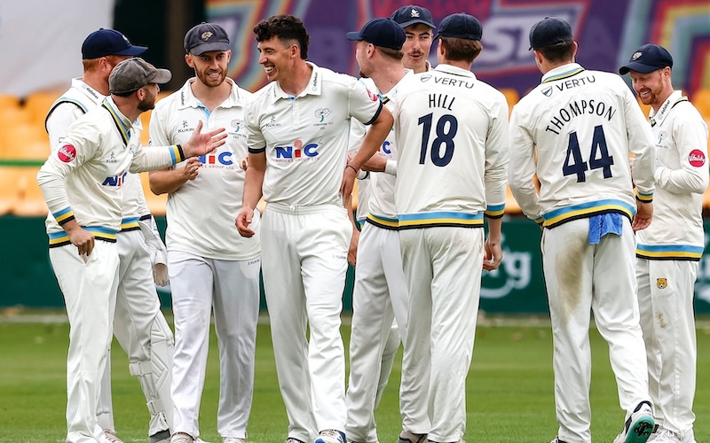 Yorkshire Strengthen Promotion Hopes