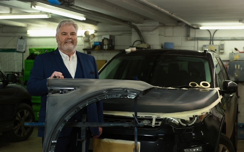 Truro Accident Repair Centre Manager Picks Up Prestigious Motor Award