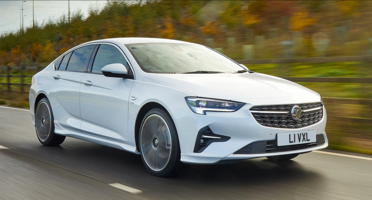 Vauxhall Insignia Crowned Best Upper Medium Car At Business Car Awards 2021