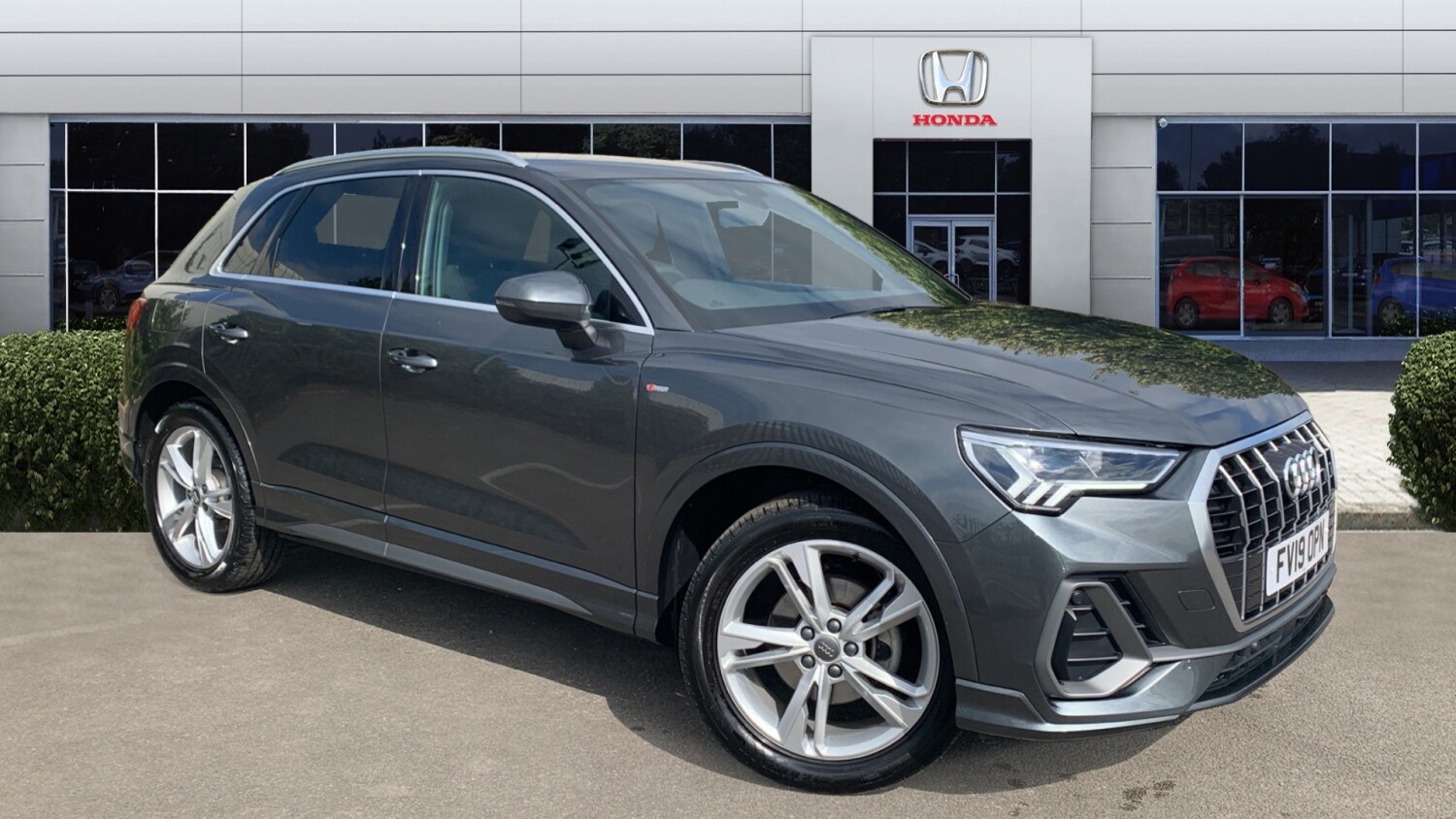 Used Audi Q3 35 TFSI S Line 5dr S Tronic Petrol Estate for Sale | Vertu ...