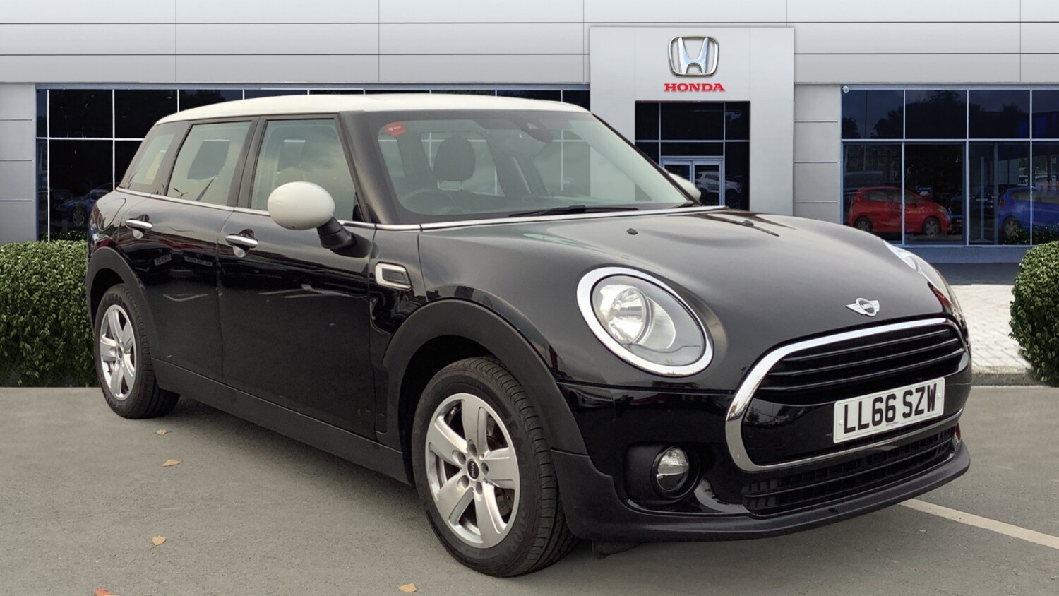 Used MINI Clubman 2.0 Cooper D 6dr Diesel Estate for Sale | Vertu Motors